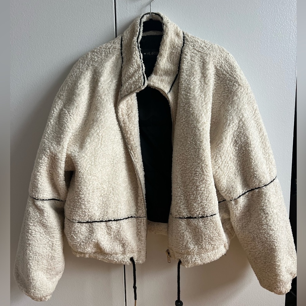 CREAM TEDDY JACKET size small - Picture 2 of 6